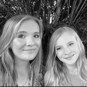 Meet your Posher, Lexi